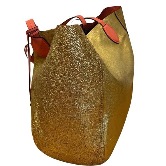 MICHAEL KORS Mae Large Reversible Tote Peach and Gold - Picture 12 of 12